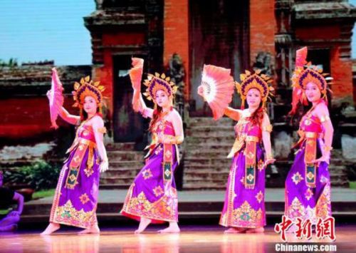 广西高校举办国际文化节 留学生展示异域风情